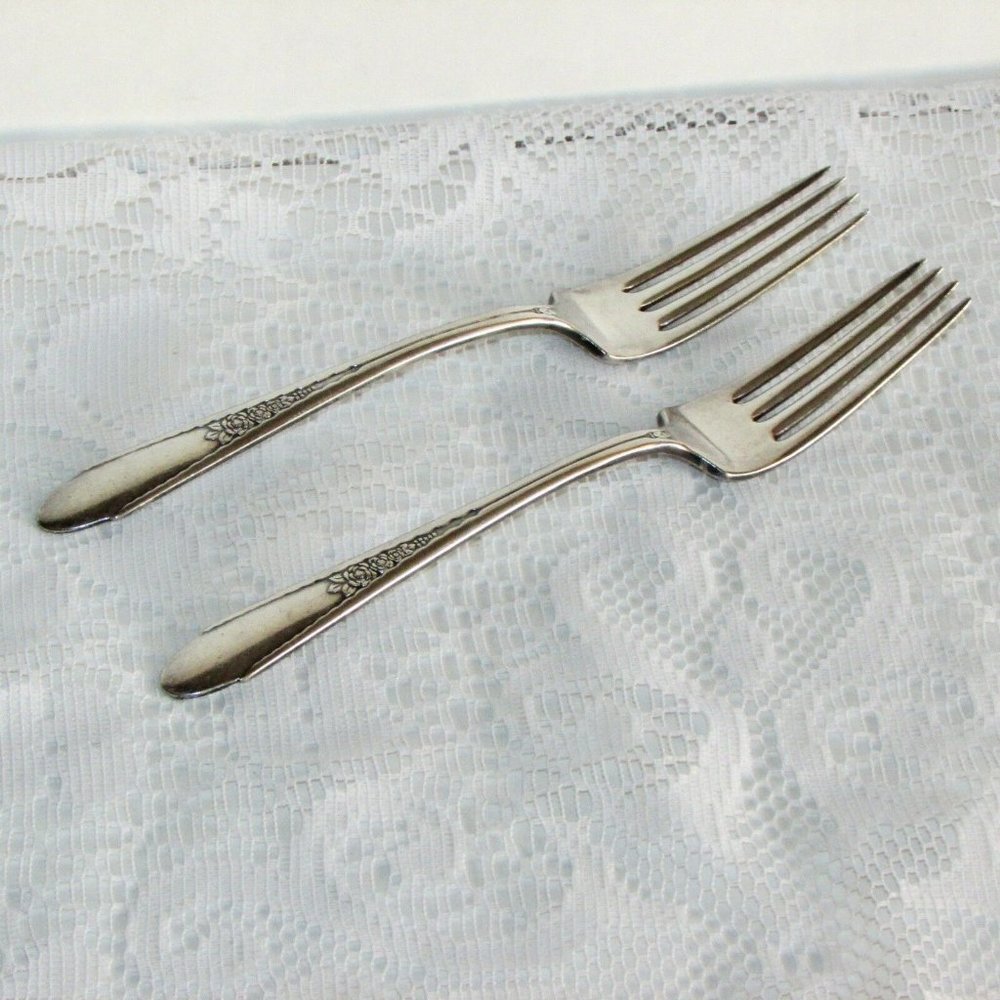 1940's Rogers Gardenia 2 Vintage Silverplate Dinner Forks Floral Tableware